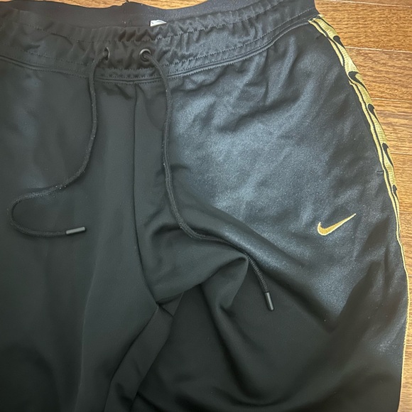 Nike jogger pants - Picture 4 of 6
